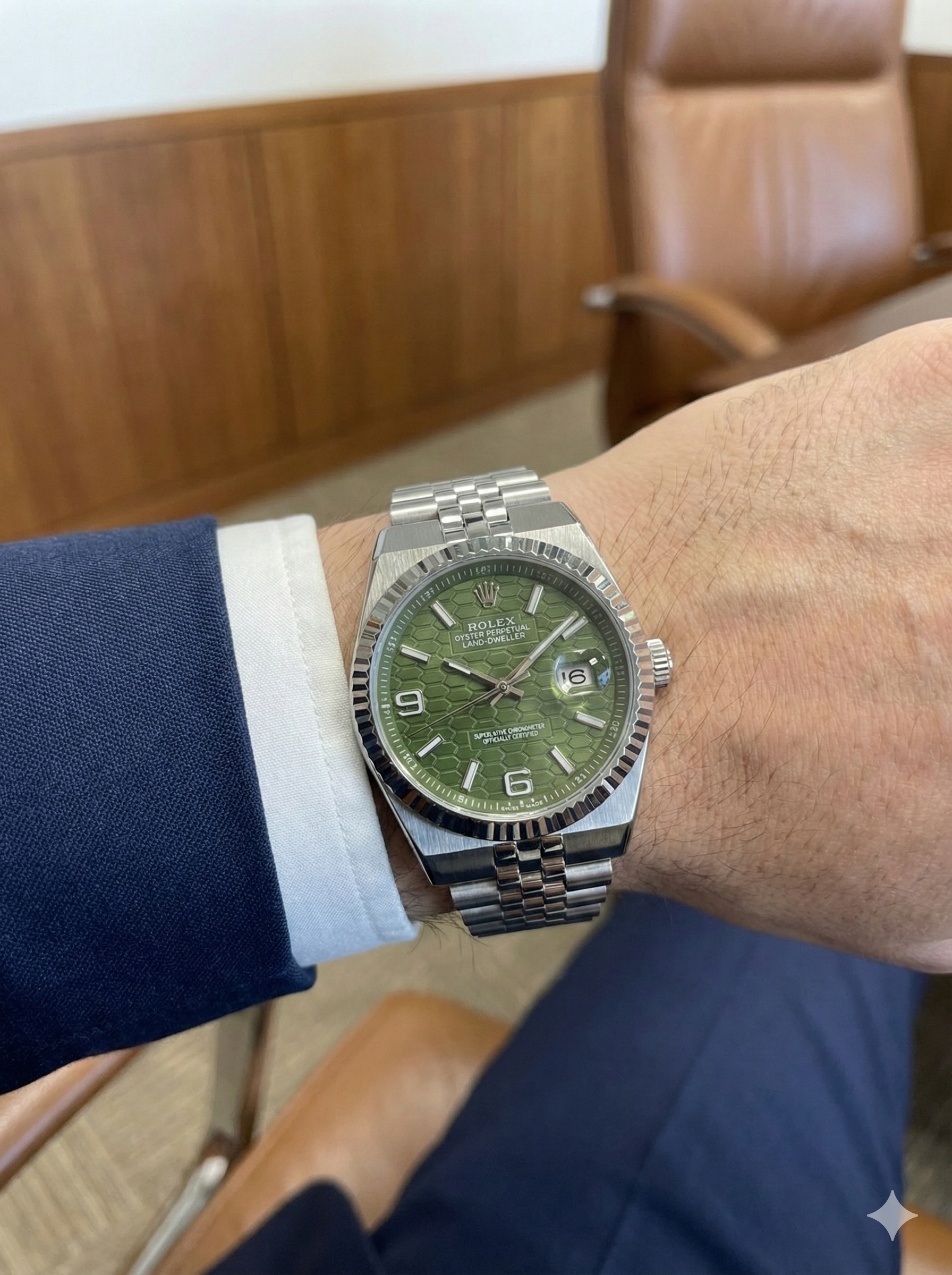 Rolex // Land-dweller